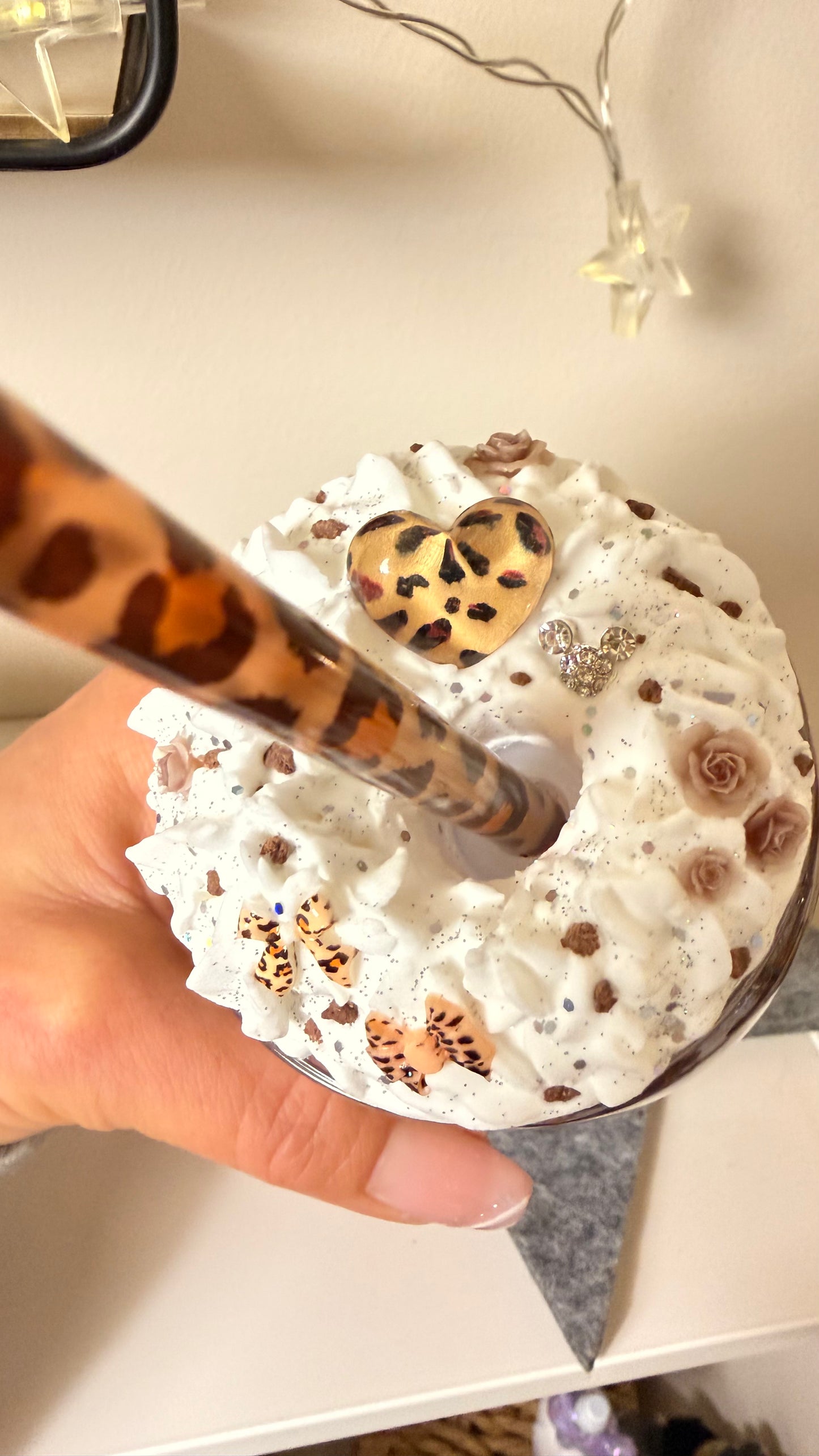 Leo-Maus Kunststoffbecher mit Sahne