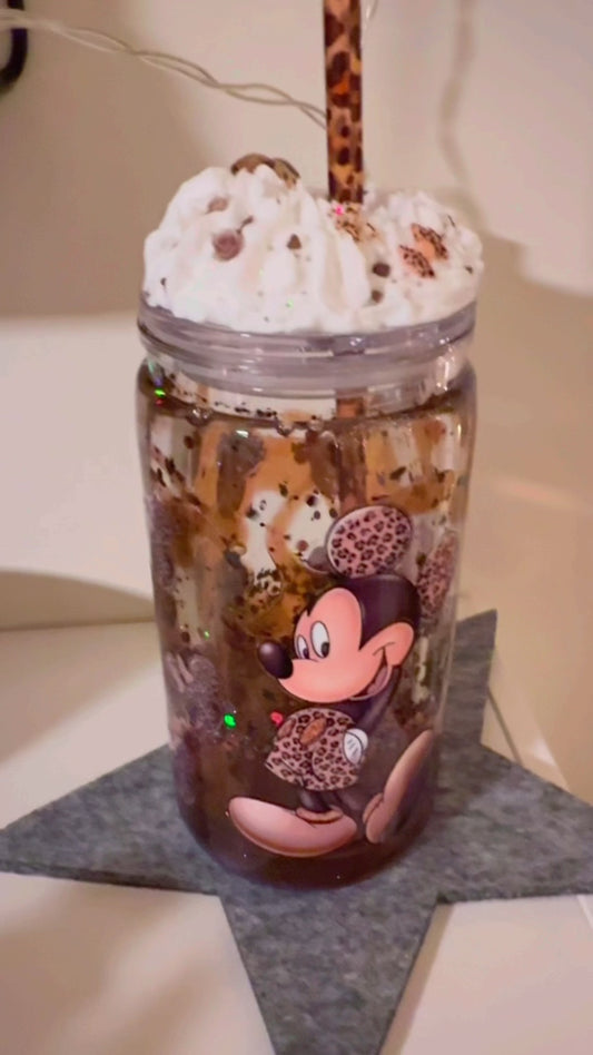 Leo-Maus Kunststoffbecher mit Sahne